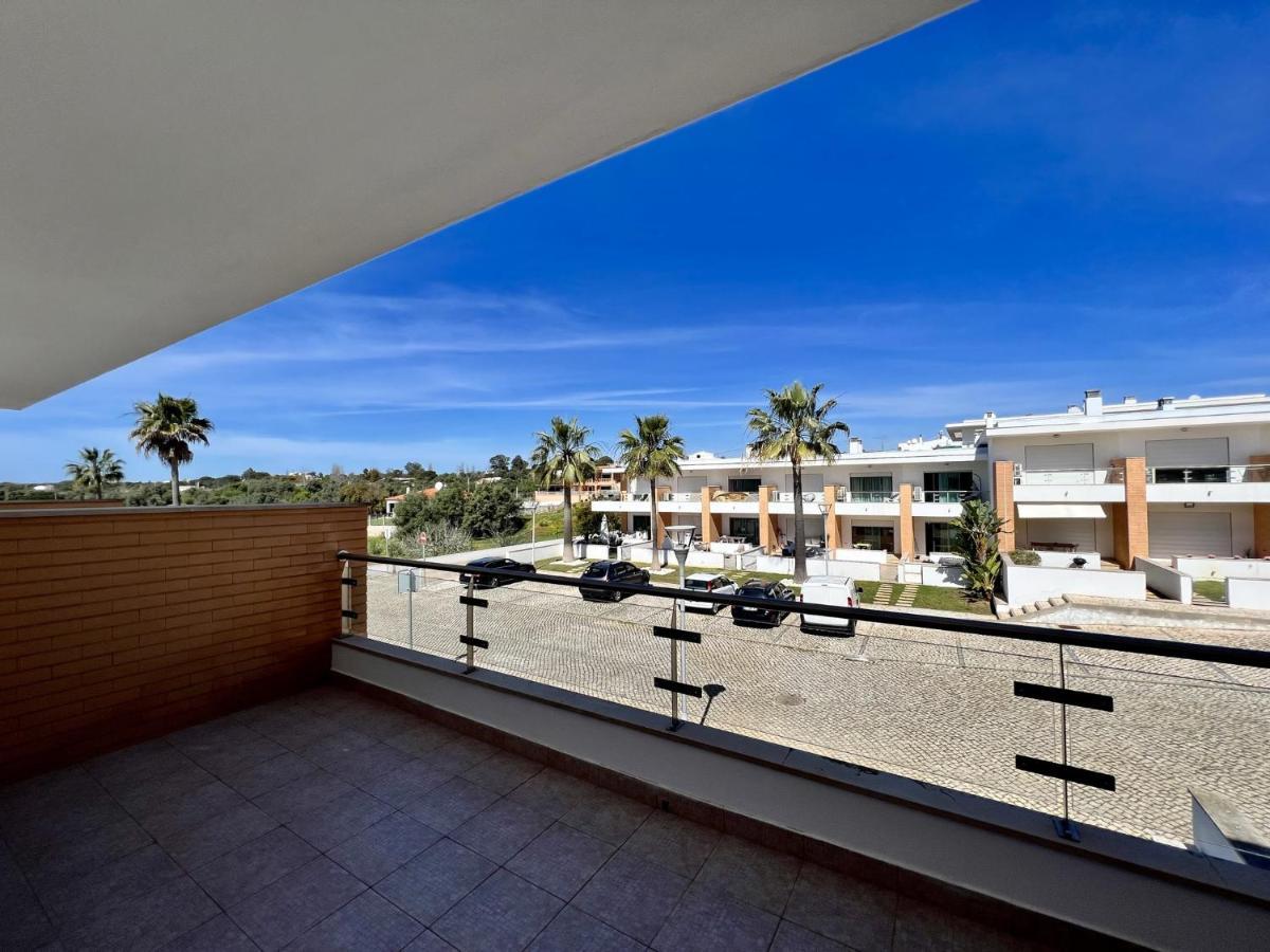 Albufeira Garden Villa With Pool By Homing Buitenkant foto